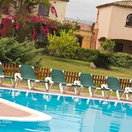 Apartament In With Shared Saltwater Pool