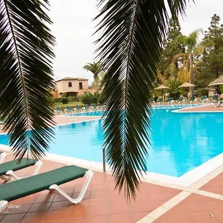 Апартаменты In With Shared Saltwater Pool *